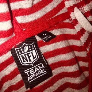 “NWOT” Women’s large Arizona cardinals v-neck hooded sweater